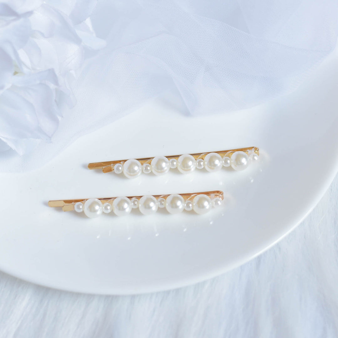 Glamorous Pearl Hair Clips