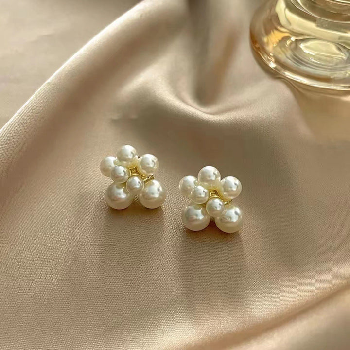 Cloud Pearl Cluster Stud Earrings