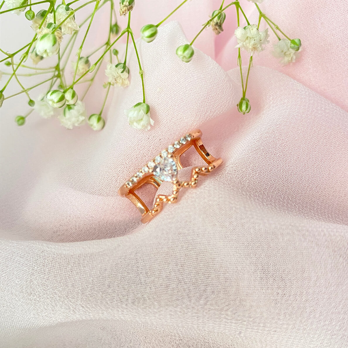 Rose gold hot sale queen ring